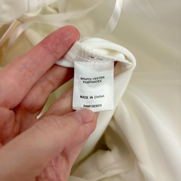 Superdown Naomi Jumpsuit in White Size S - Picture 9 of 12